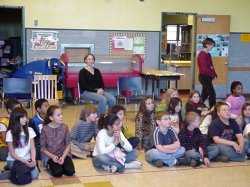 Storytelling assembly